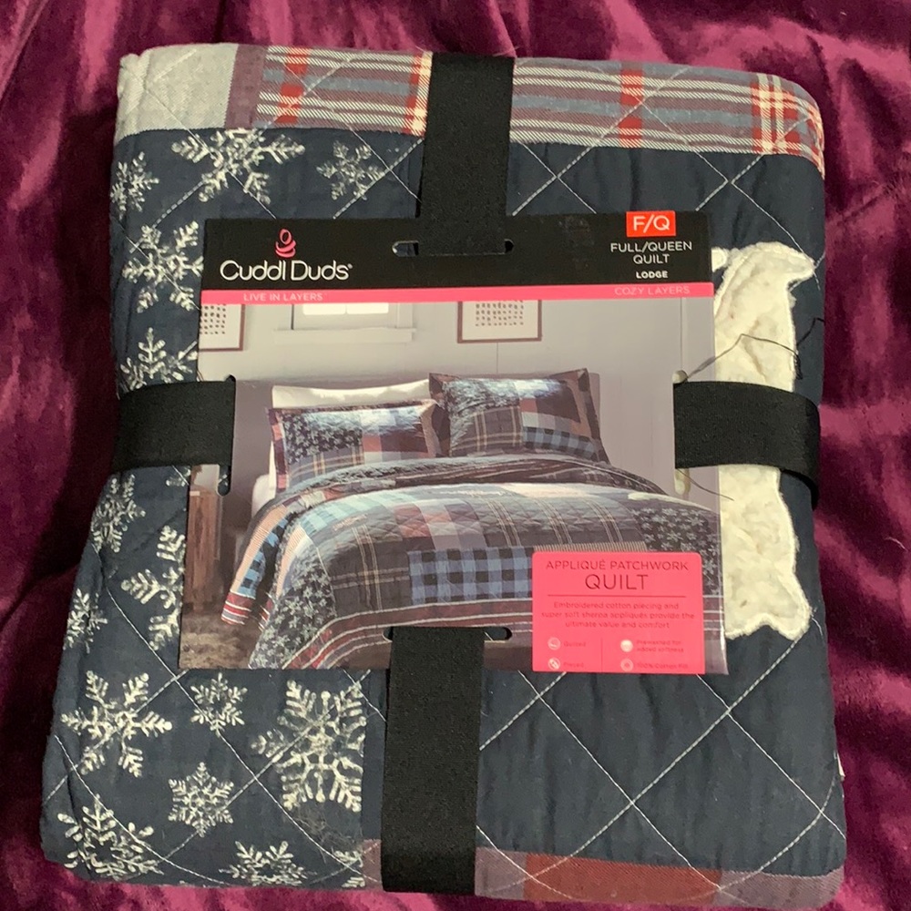 Cuddl Duds Patchwork Quilt